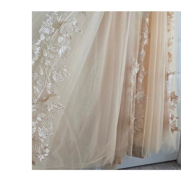 Champagne 3D Floral Quinceañera Ball Gown Lace Beaded Off Shoulder Dress Size 00 - Picture 5 of 6